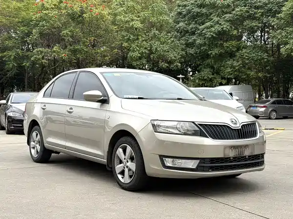 Skoda Rapid 2015
