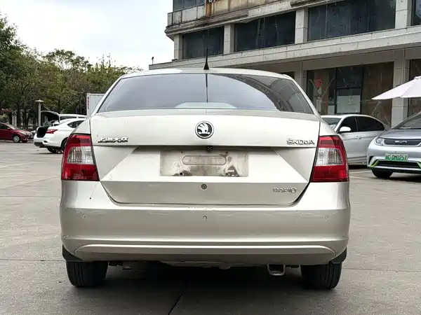 Skoda Rapid 2015