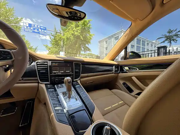 Porsche Panamera 2014