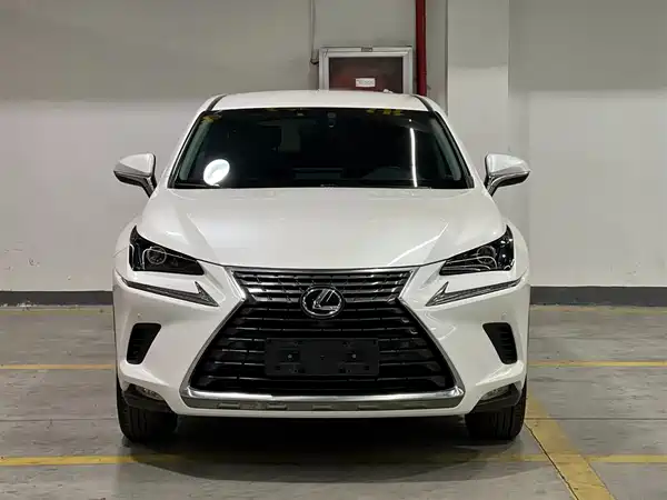 Lexus NX 2018