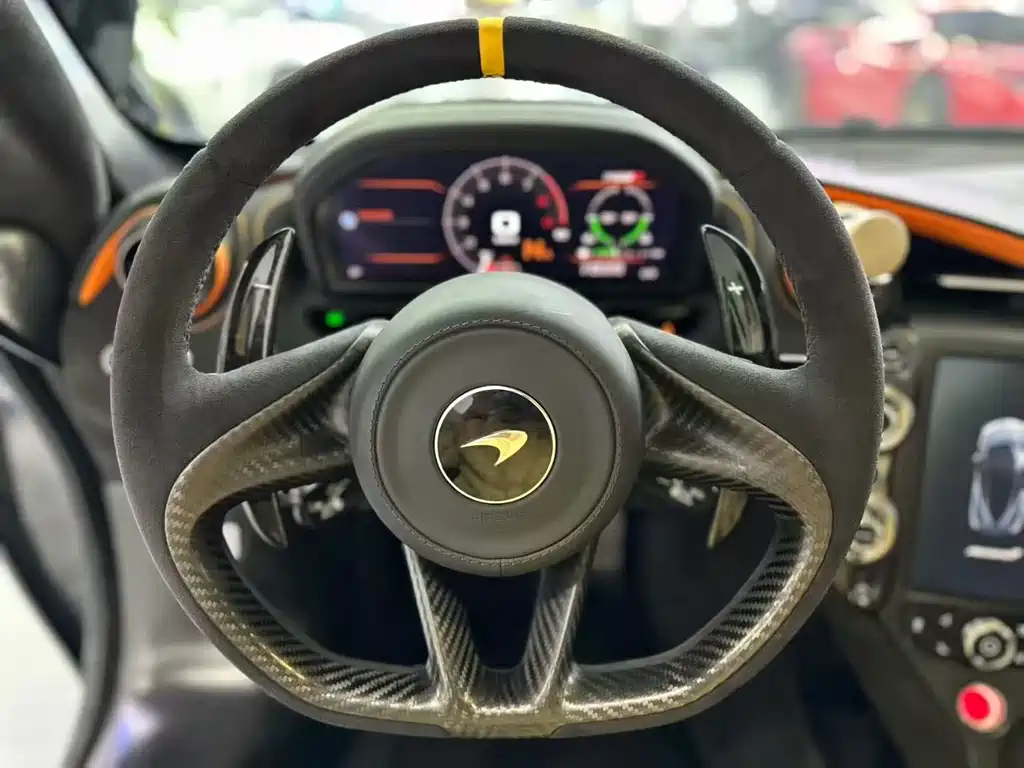 McLaren 720S 2019 — фото 7