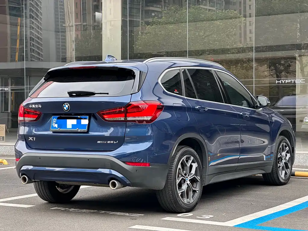 BMW X1 2021 — фото 6