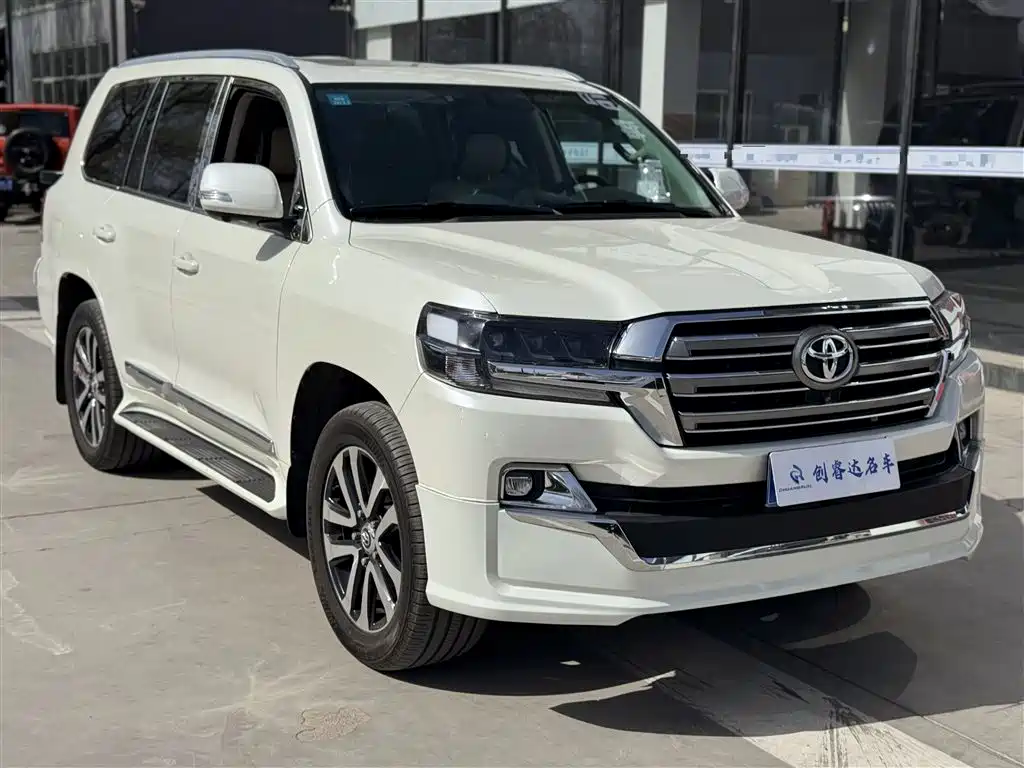 Toyota Land Cruiser 2020 — фото 5