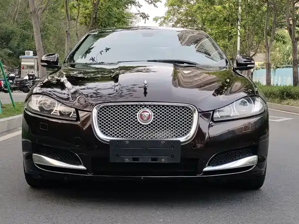 Jaguar XF 2015