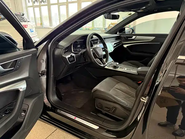 Audi A6L 2021