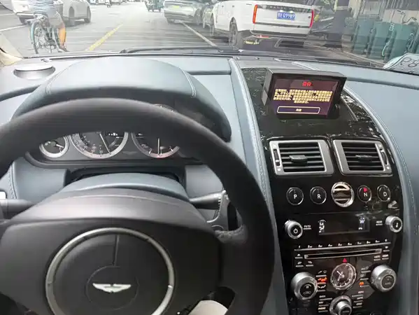 Aston Martin Rapide 2012