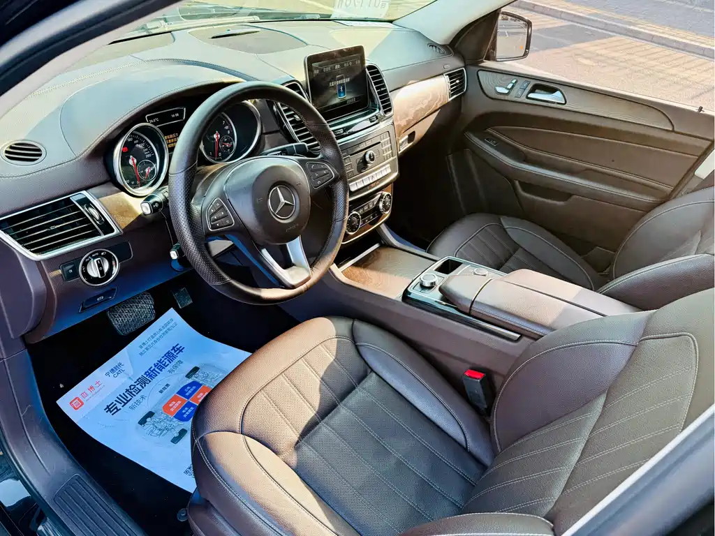 Mercedes-Benz GLE 2018 — фото 9