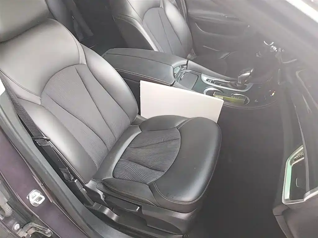 Buick Envision Plus 2016 — фото 25