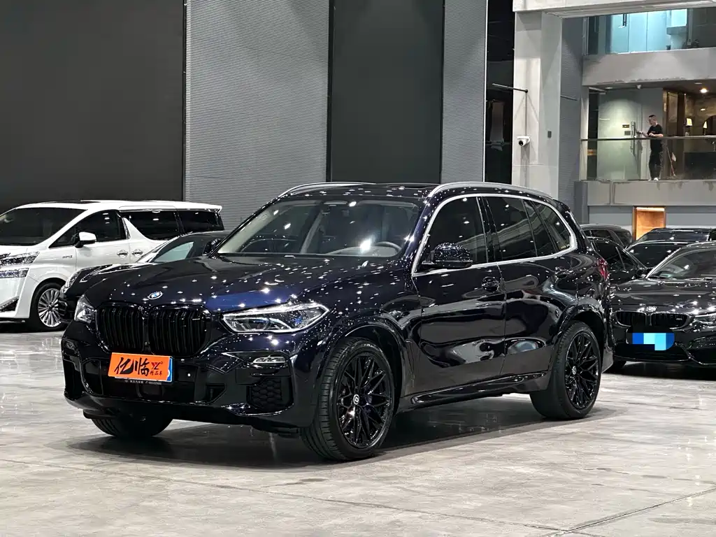 BMW X5 2019 — фото 1