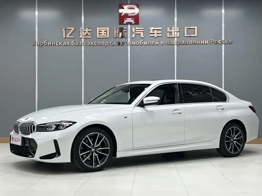 BMW 3 Series 2023 — фото 1