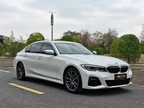 BMW 3 Series 2022