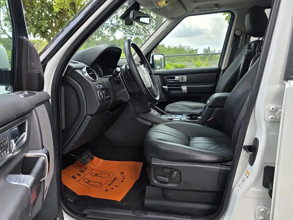 Land Rover Discovery 2013 — фото 13