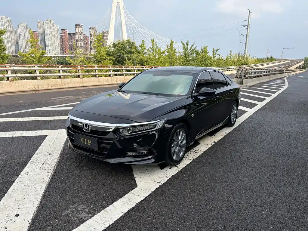 Honda Accord 2021 — фото 1