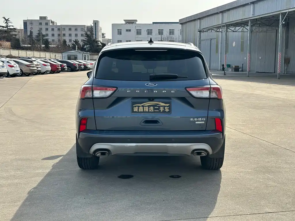 Ford Escape 2021 — фото 10