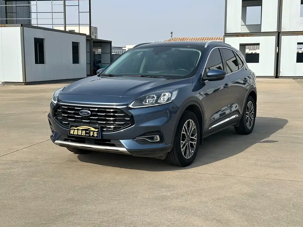 Ford Escape 2021 — фото 1