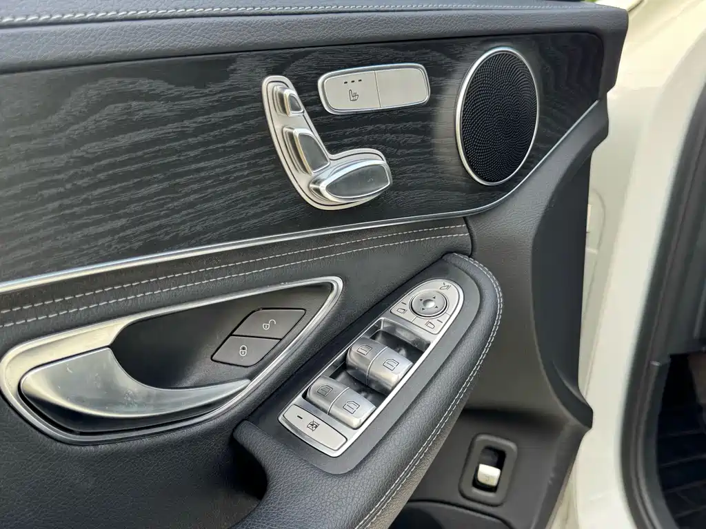 Mercedes-Benz C-Class 2016 — фото 21