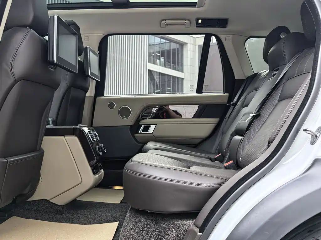 Land Rover Range Rover 2022 — фото 15
