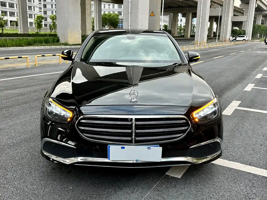 Mercedes-Benz E-Class 2019 — фото 2