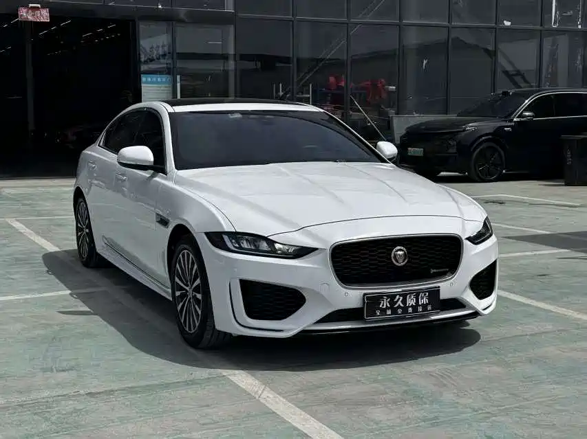Jaguar XEL 2020 — фото 3