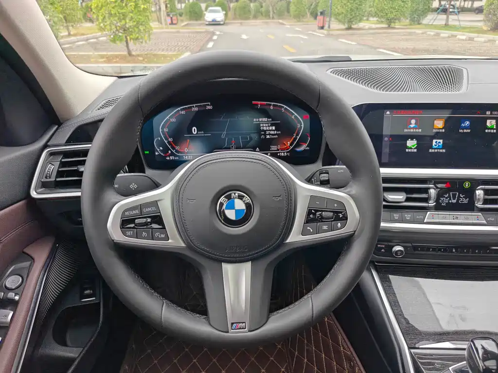 BMW 3 Series 2022 — фото 13