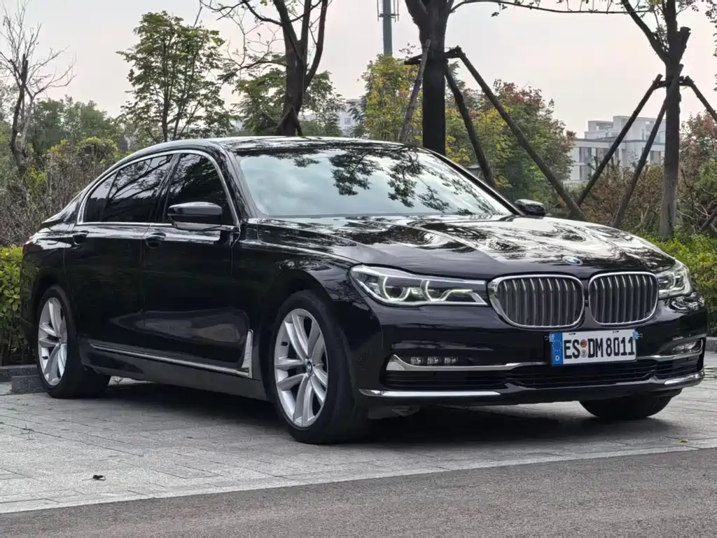 BMW 7 Series 2019 — фото 2