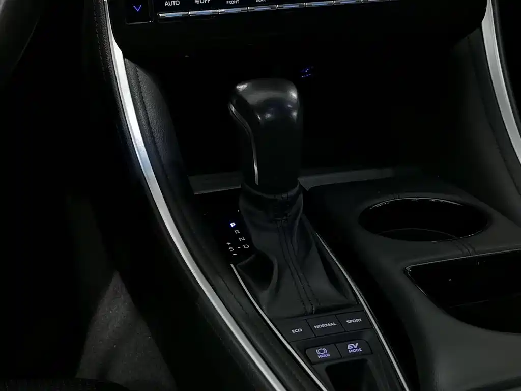 Toyota Avalon 2023 — фото 13