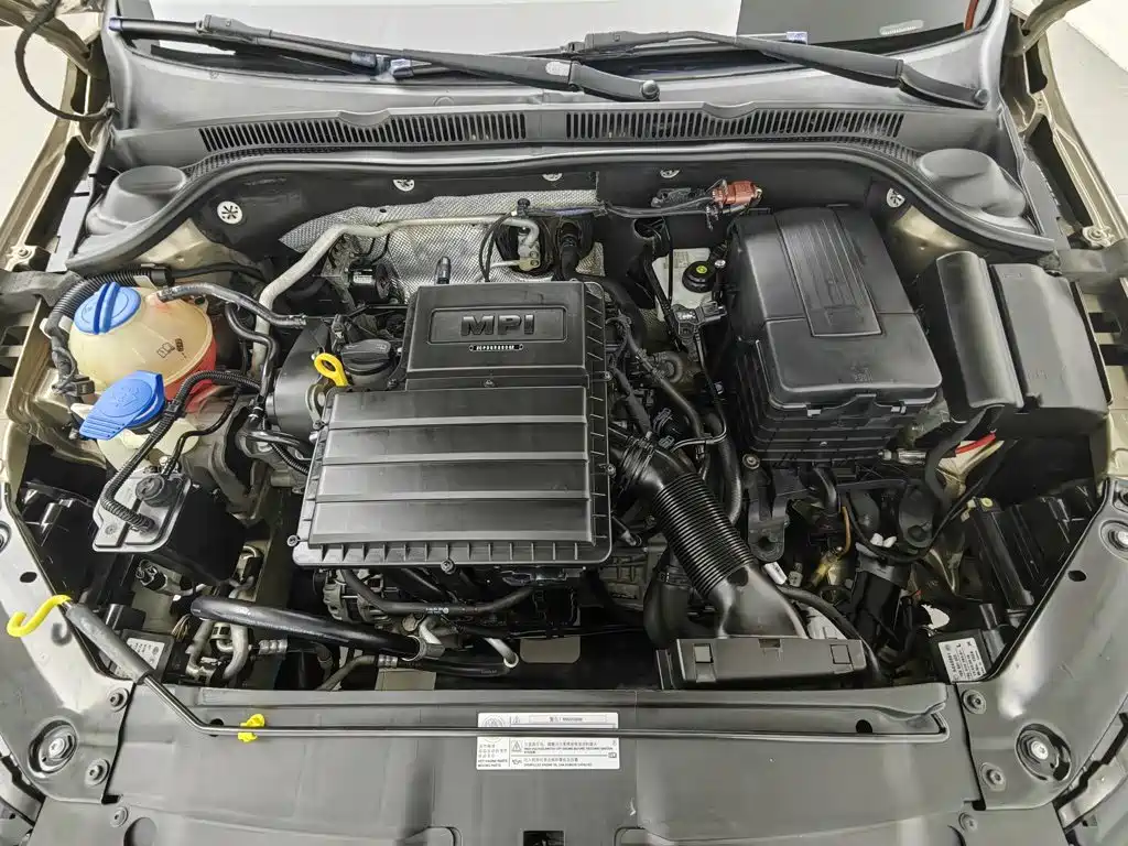 Volkswagen Sagitar 2016