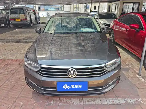 Volkswagen Viloran 2016