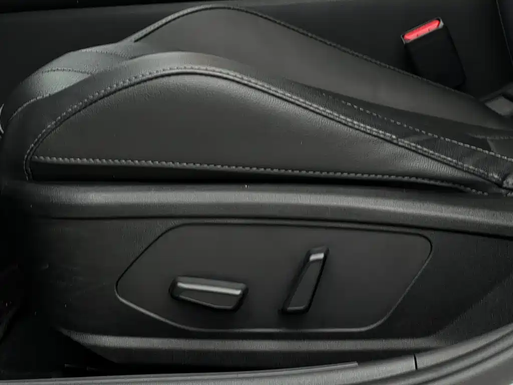 Hyundai Elantra 2022 — фото 16