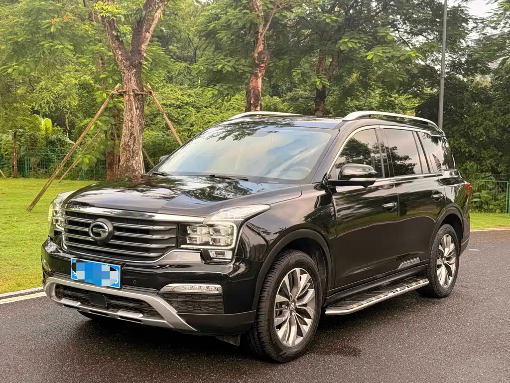 GAC Trumpchi GS8 2017 — фото 1