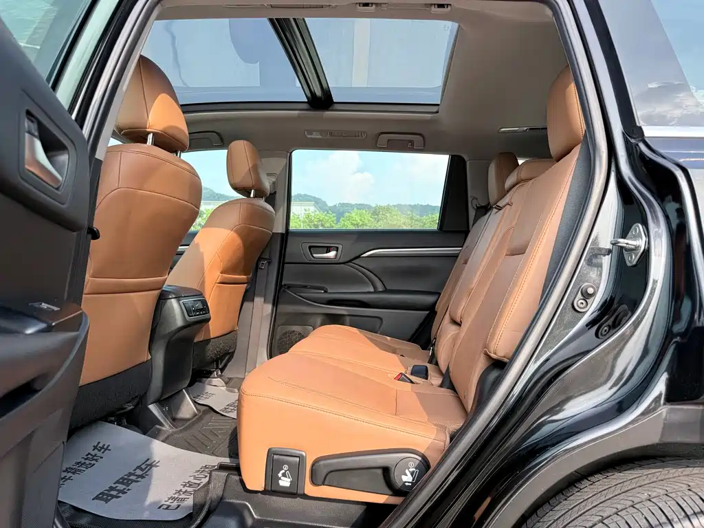 Toyota Highlander 2019 — фото 9