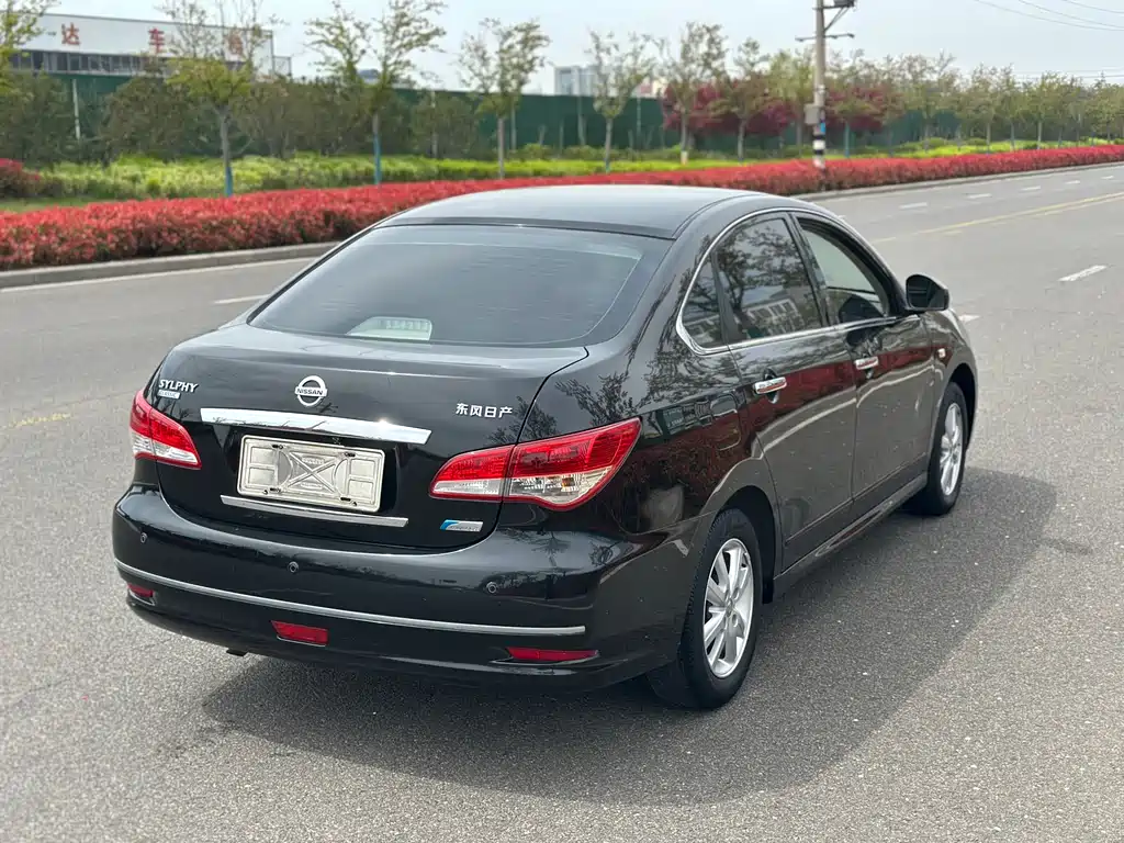 Nissan Sylphy 2018 — фото 7