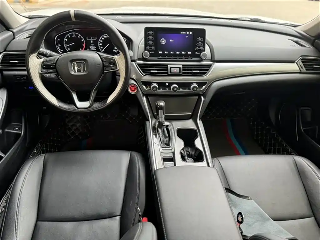 Honda Accord 2021 — фото 10