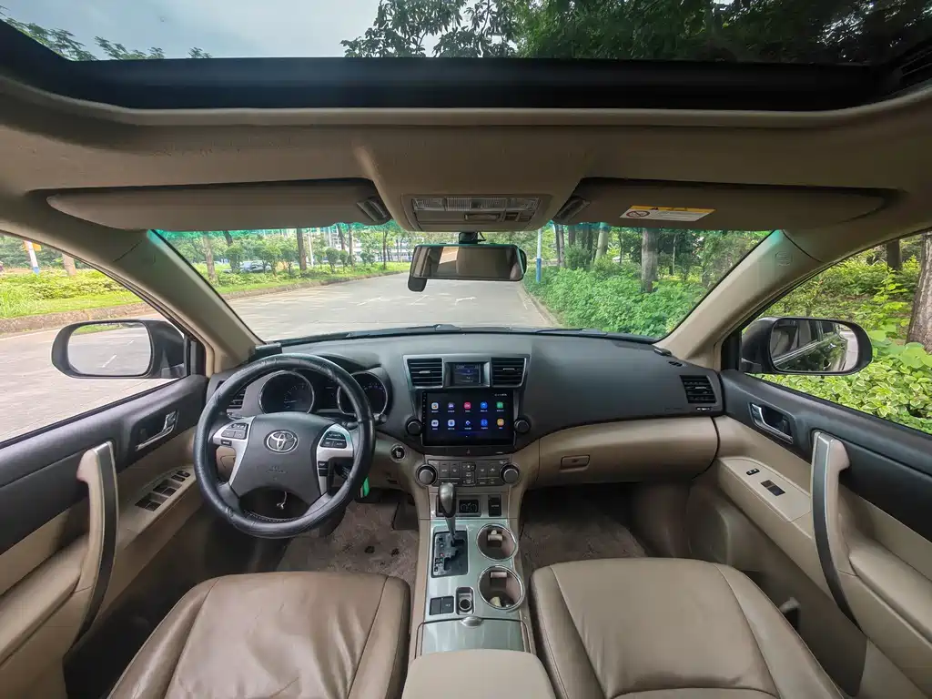Toyota Highlander 2014 — фото 10
