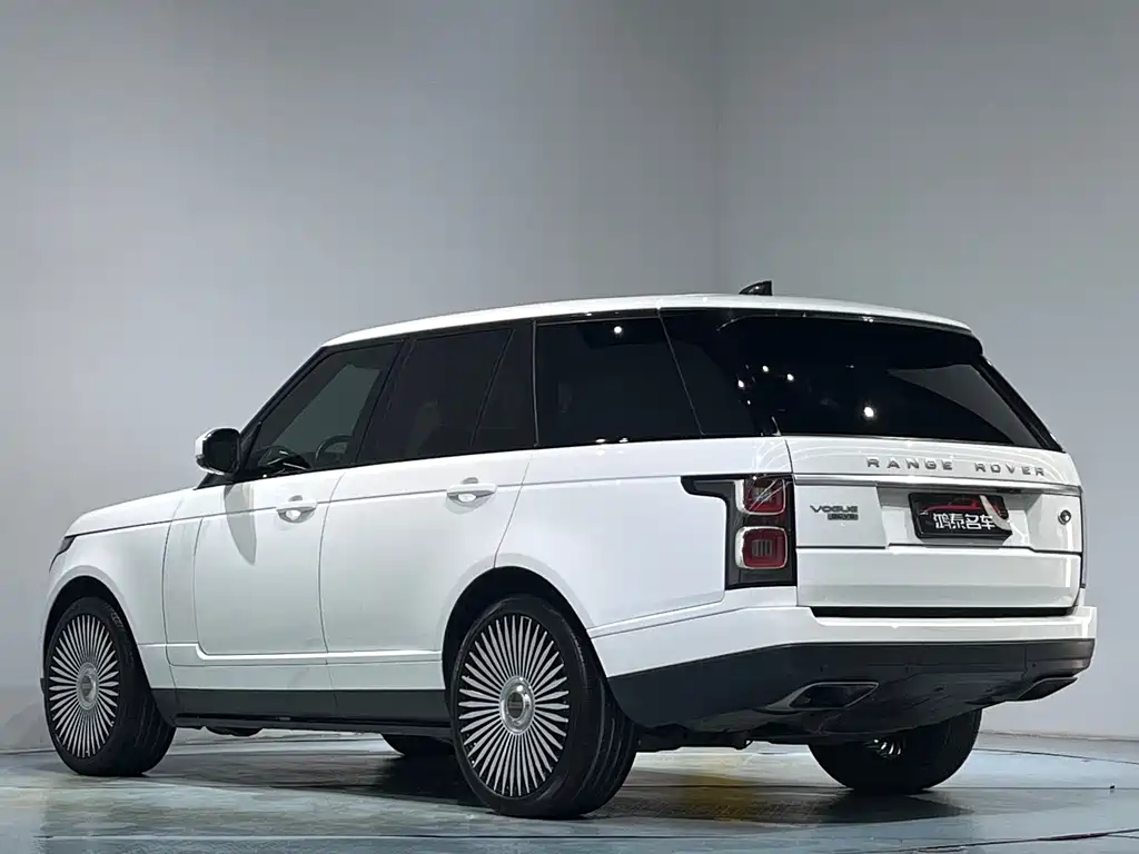Land Rover Range Rover 2019 — фото 25