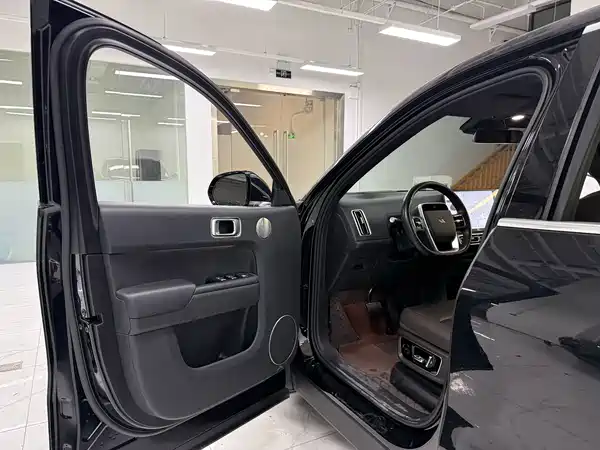 Li Auto L9 2024