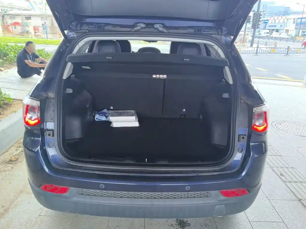 Jeep Compass 2020 — фото 19