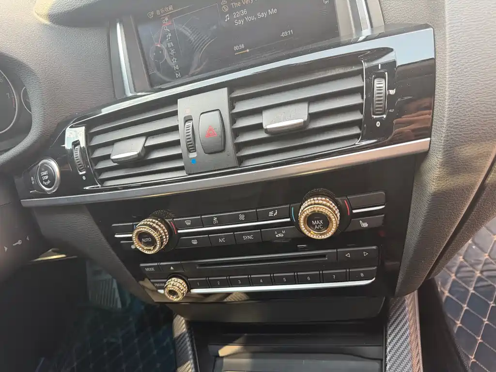 BMW X4 2015 — фото 13