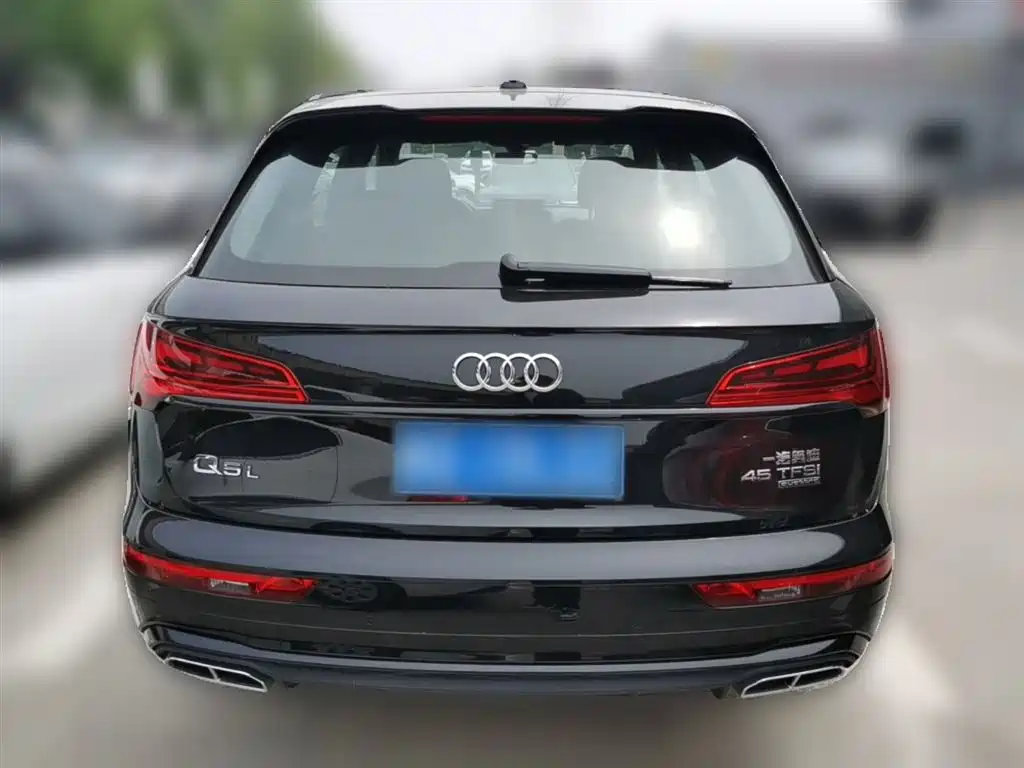 Audi Q5L 2024 — фото 10