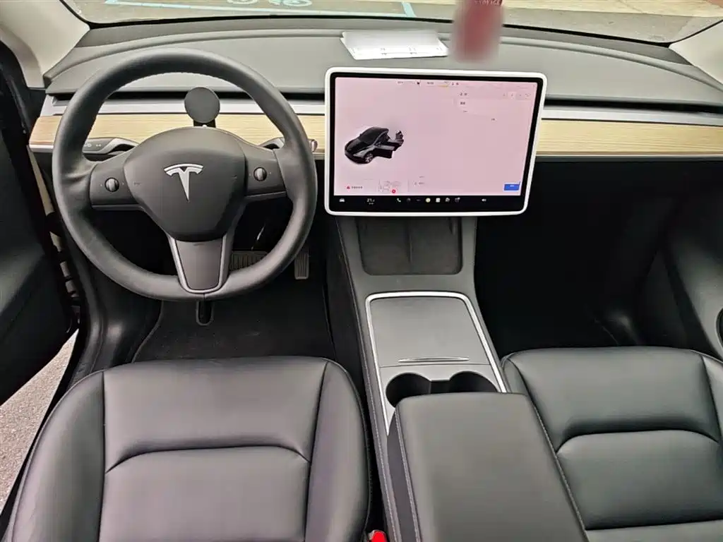 Tesla Model Y 2023 — фото 10