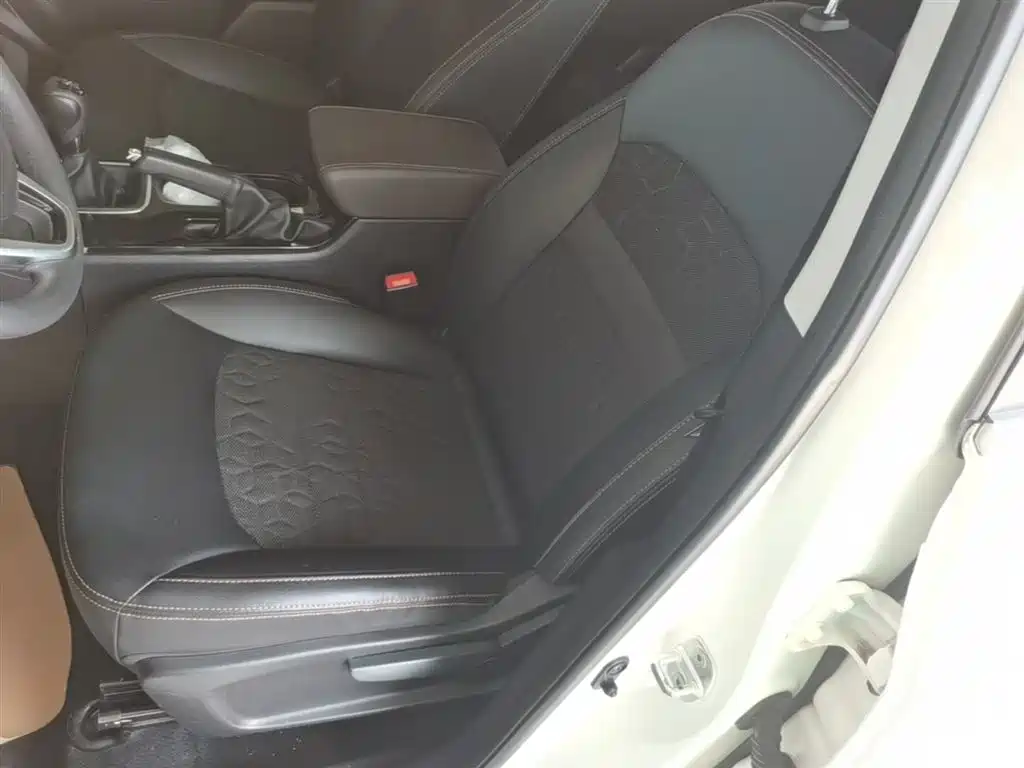 GAC Motor Trumpchi GS3 2019 — фото 15
