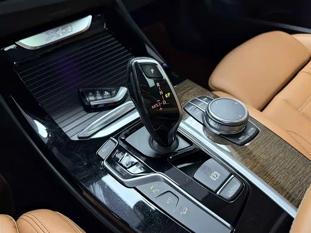 BMW X3 2018 — фото 16