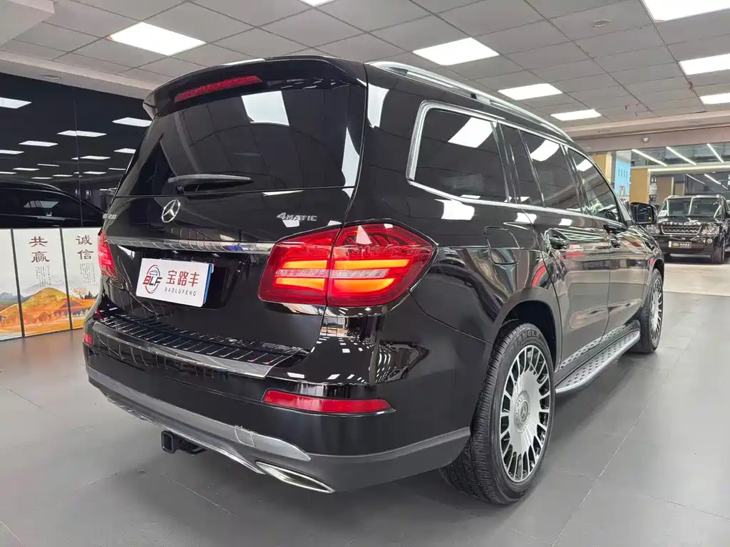 Mercedes-Benz GLS 2017 — фото 15