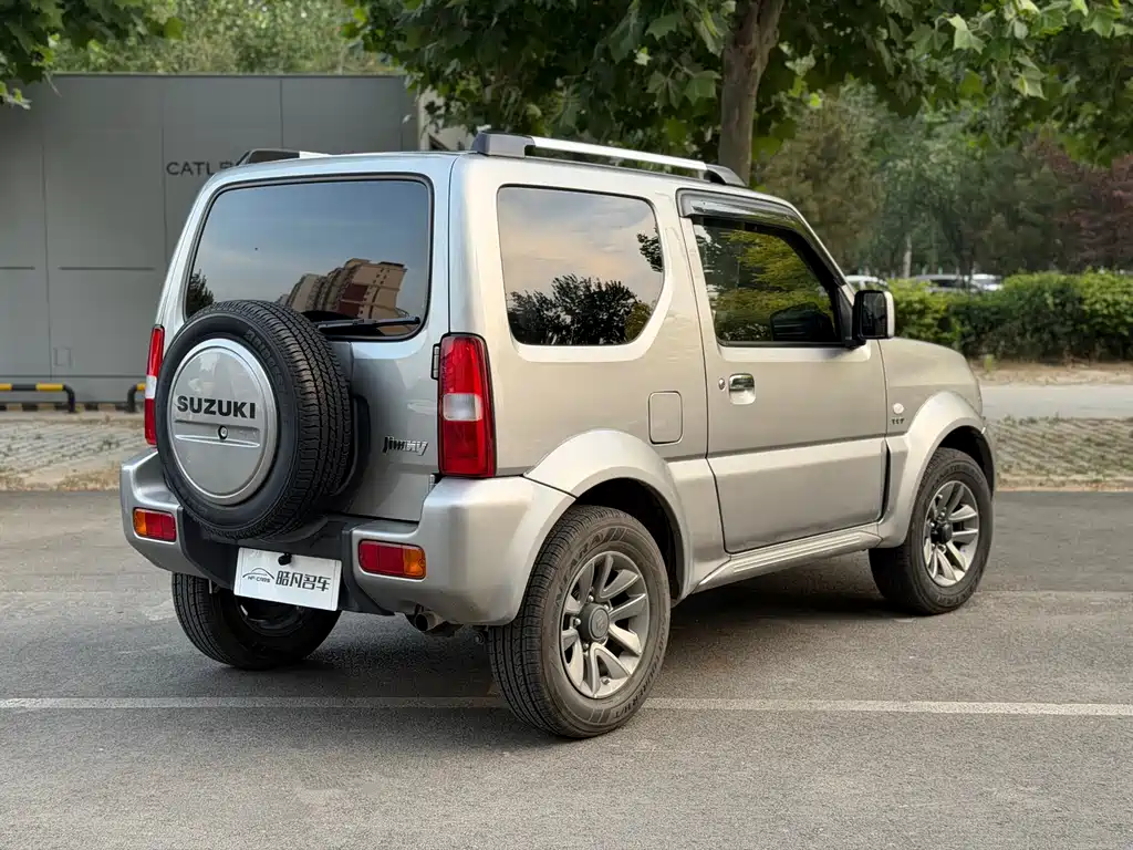 Suzuki Jimny 2015 — фото 3