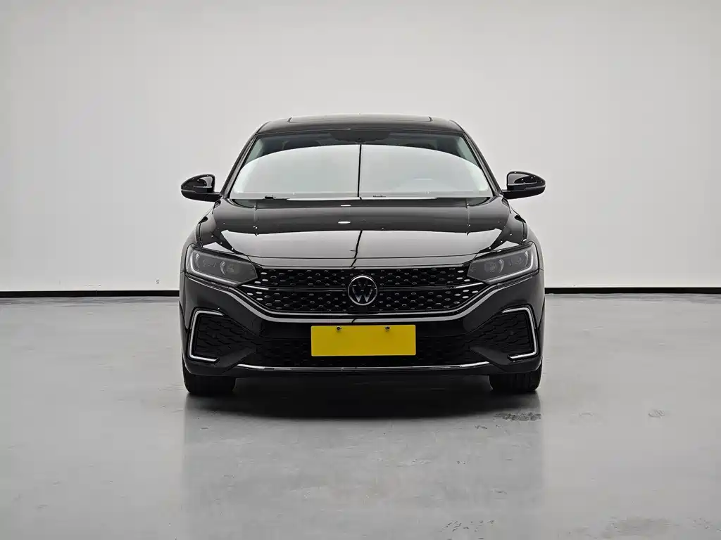 Volkswagen Passat 2024