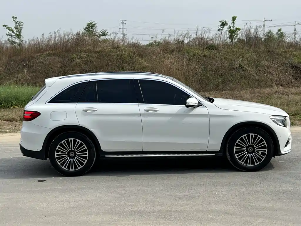 Mercedes-Benz GLC 2018 — фото 8
