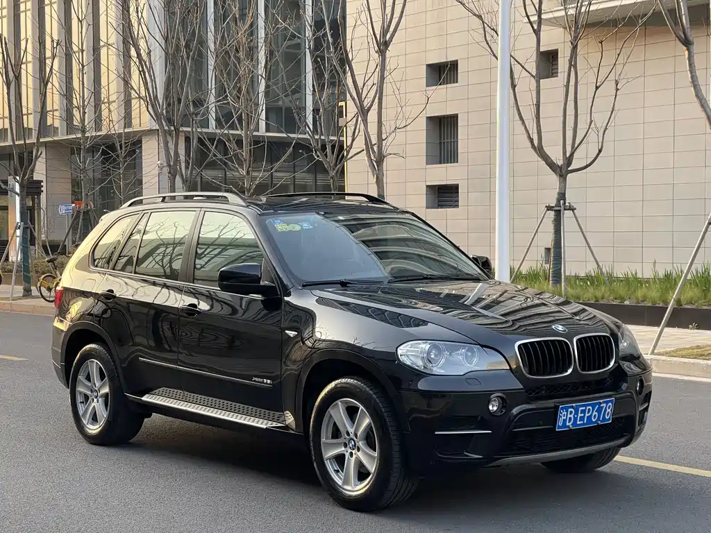 BMW X5 2010 — фото 3