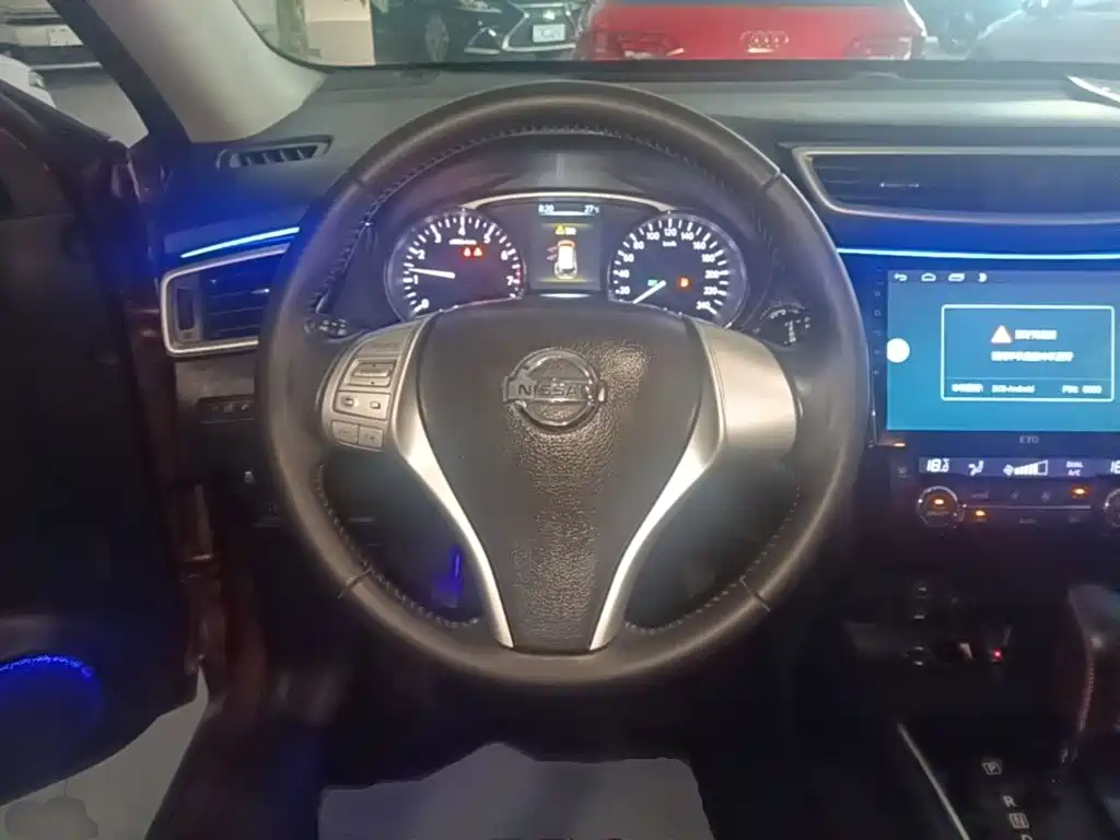 Nissan X-Trail 2015 — фото 11