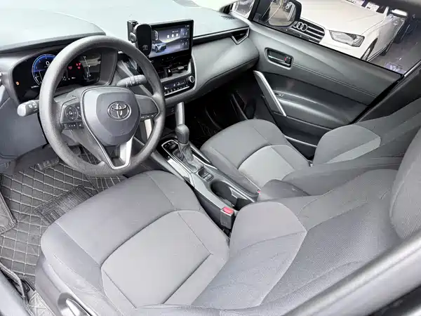 Toyota Frontlander 2023