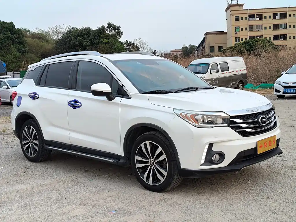 GAC Motor Trumpchi GS4 2017 — фото 3